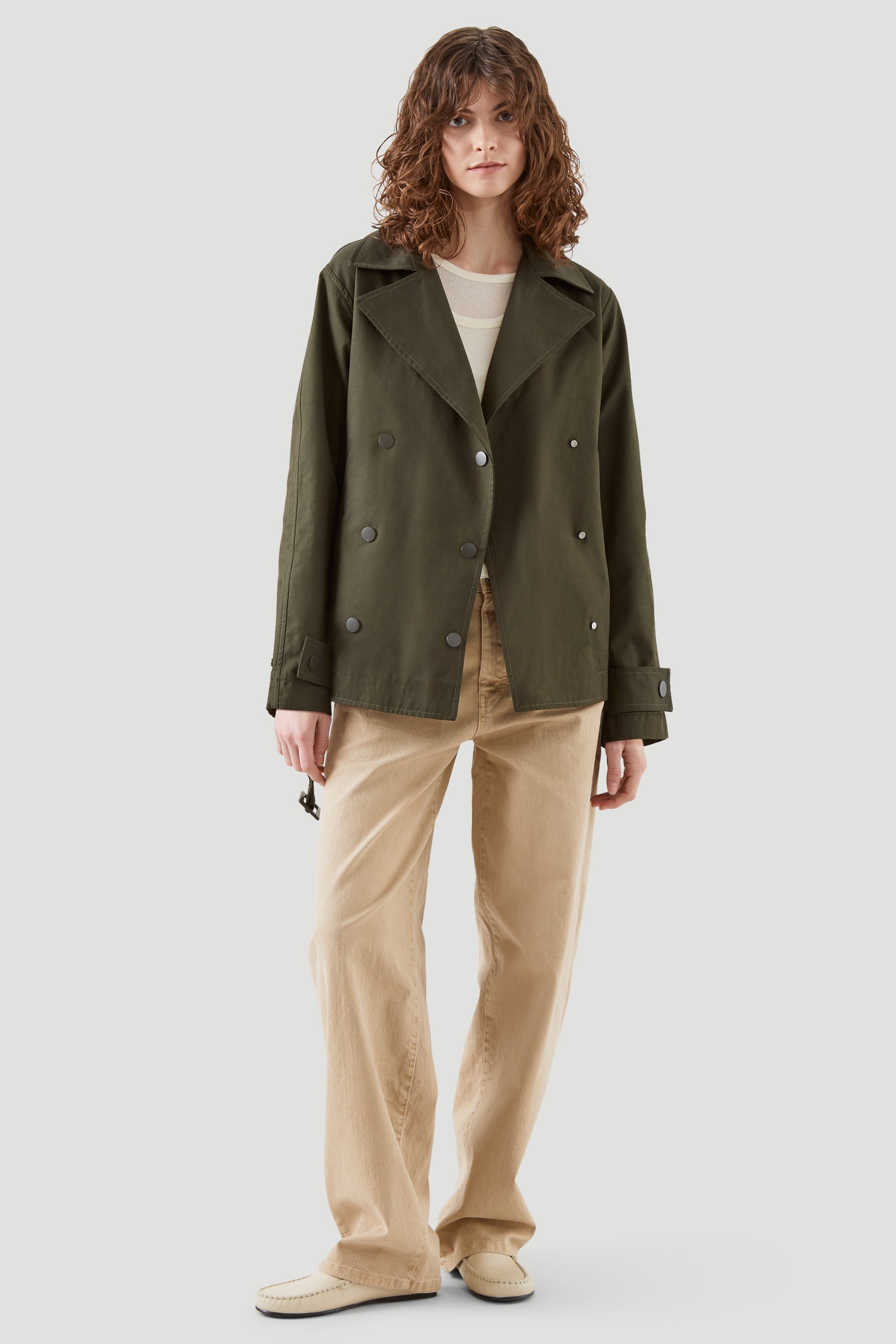 SHORT WATER-RESISTANT TRENCH