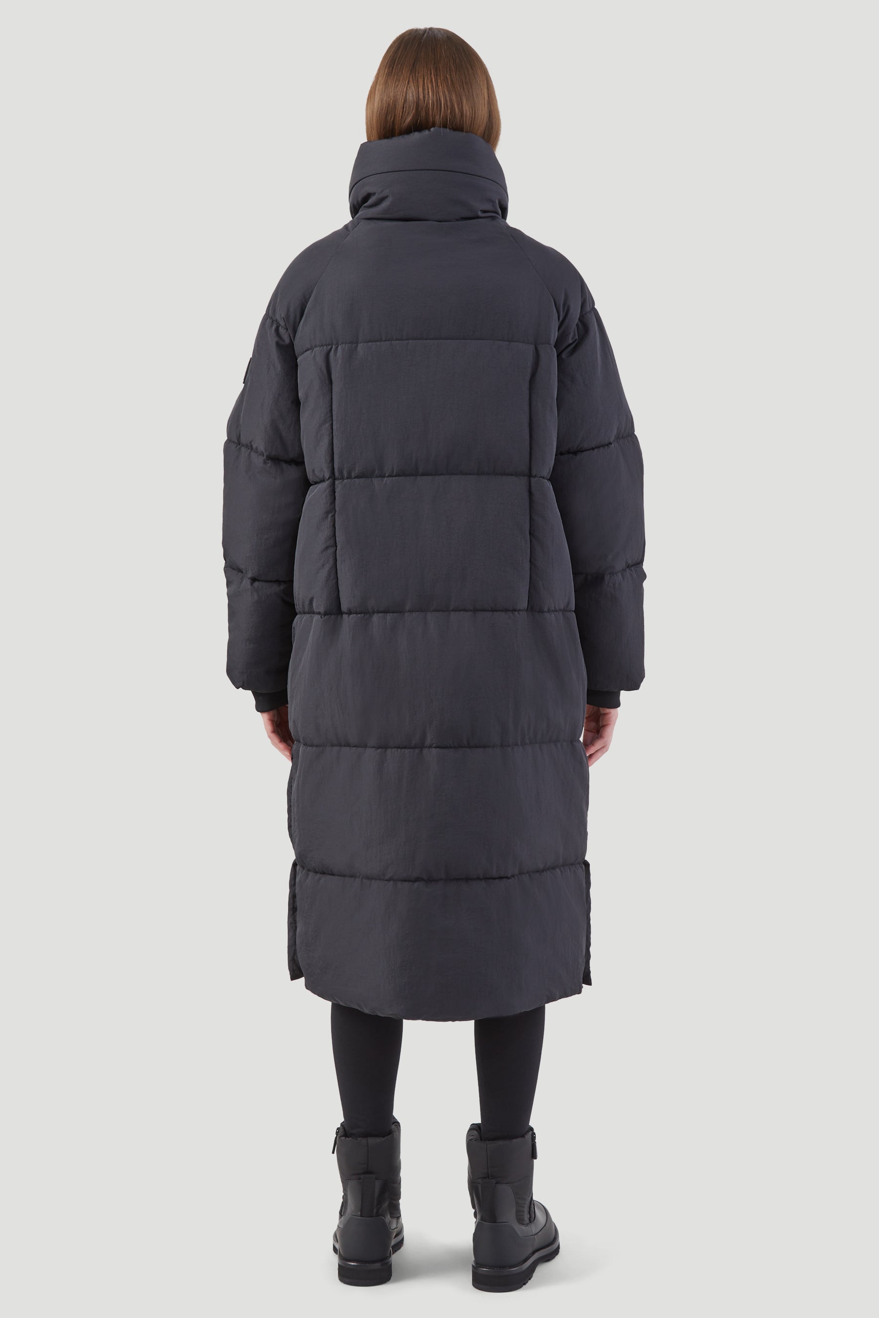 THE LONG PUFFER COAT