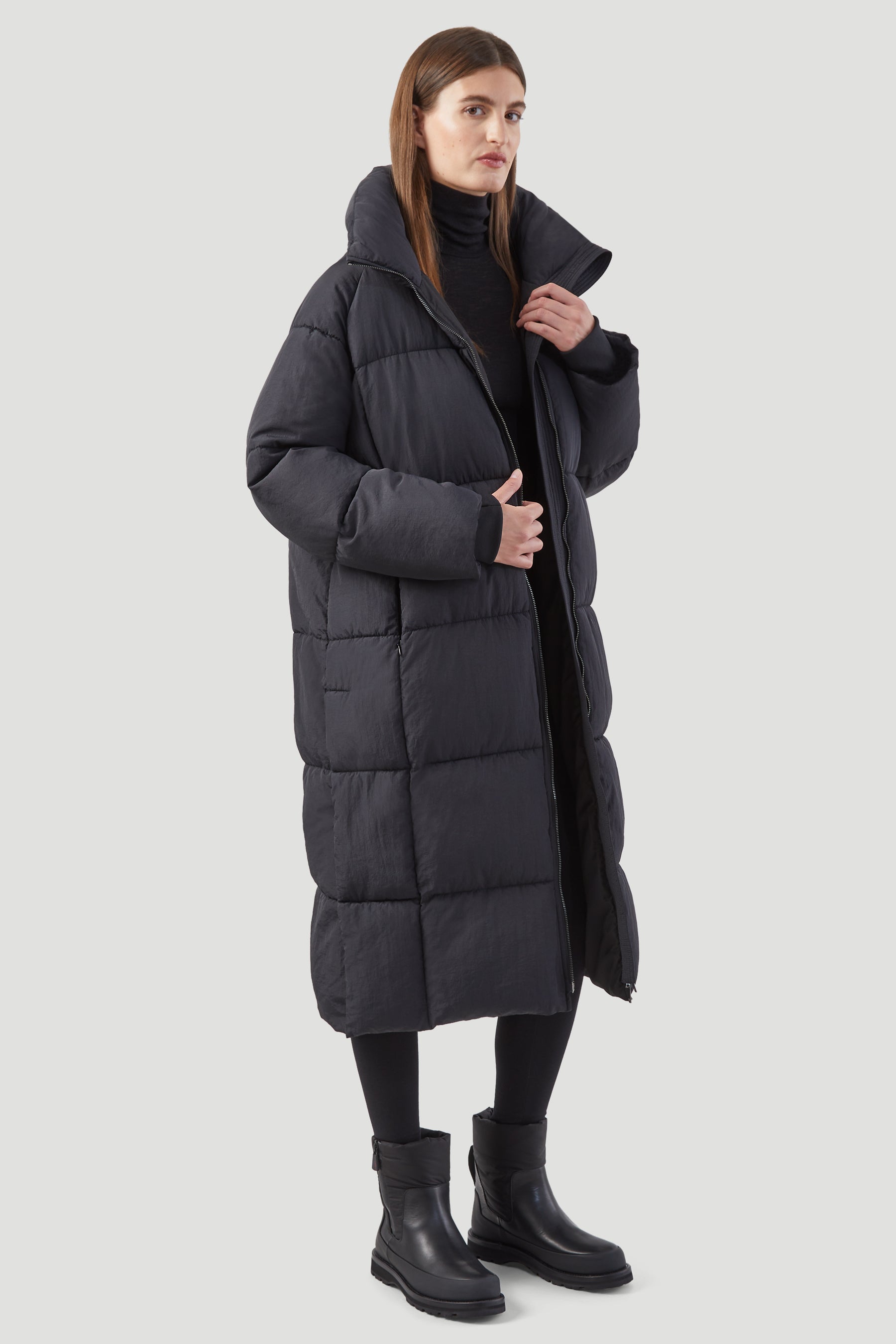 THE LONG PUFFER COAT