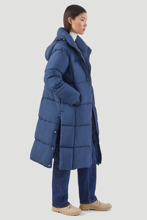 THE LONG PUFFER COAT